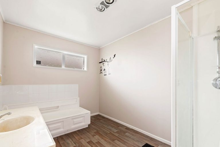 Photo of property in 15 Clyde Street, Utuhina, Rotorua, 3015