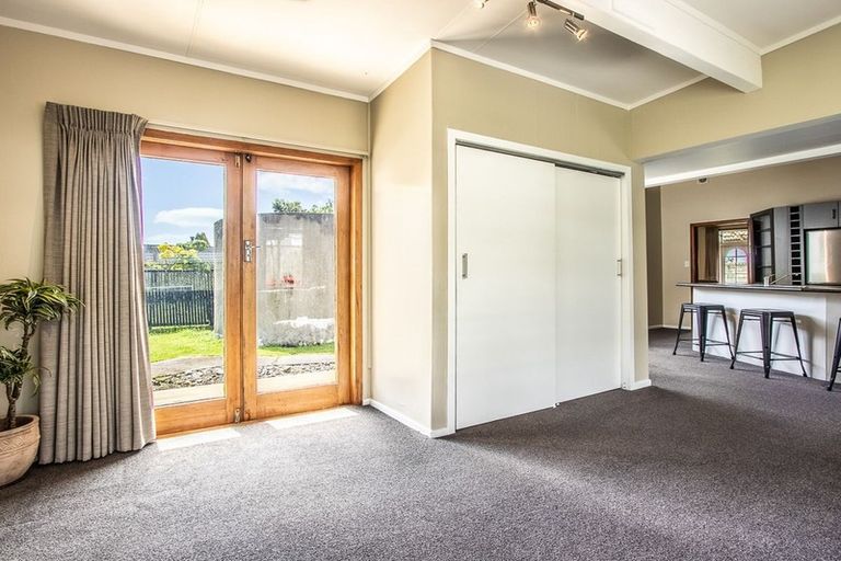 Photo of property in 34 School Road, Te Horo, Otaki, 5582