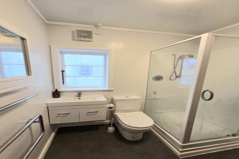 Photo of property in San Marino Apartments, 5/4 Oak Park Avenue, Te Aro, Wellington, 6011