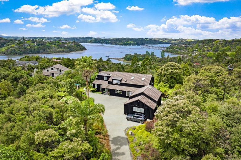 Photo of property in 14 Creek Street, Sandspit, Warkworth, 0982