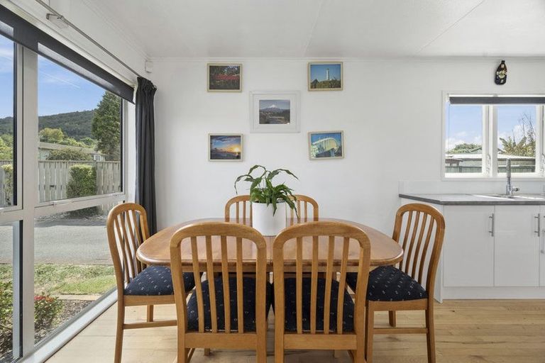 Photo of property in 6 Gem Street, Pukehangi, Rotorua, 3015