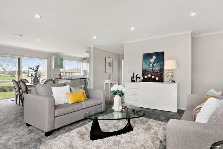 Photo of property in 34a Carrick Glen Avenue, Flat Bush, Auckland, 2019