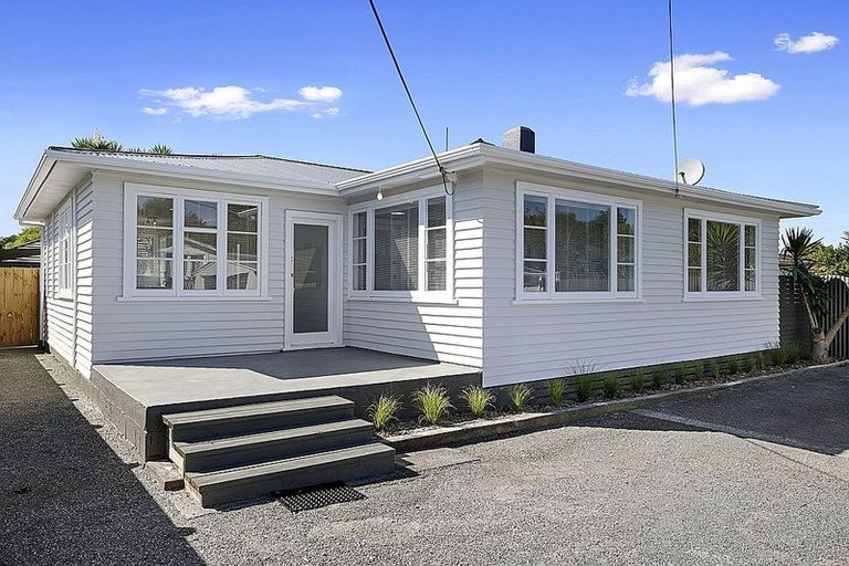 Photo of property in 206 Ngamotu Road, Spotswood, New Plymouth, 4310