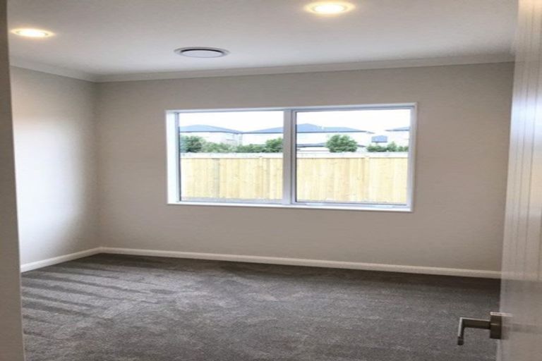 Photo of property in 32 Hikuawa Road, Flat Bush, Auckland, 2019
