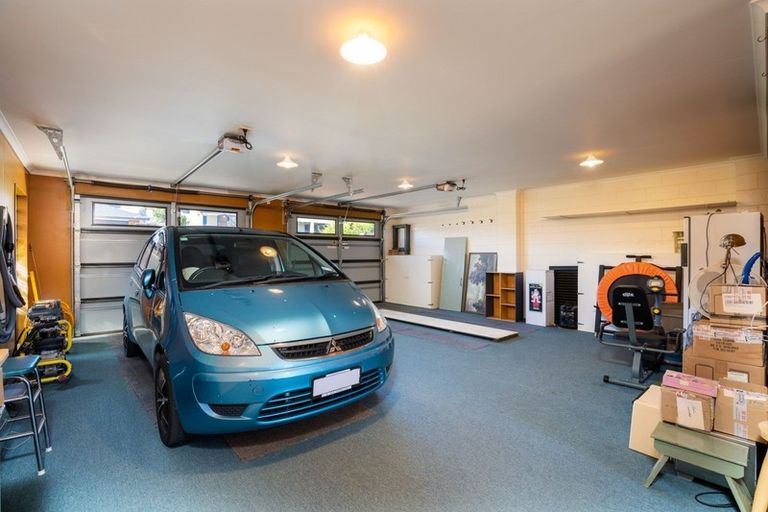 Photo of property in 16 Barrett Road, Whalers Gate, New Plymouth, 4310