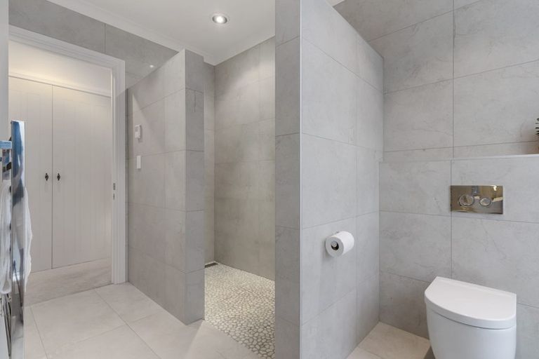 Photo of property in 13 Milano Boulevard, Karaka, Papakura, 2113