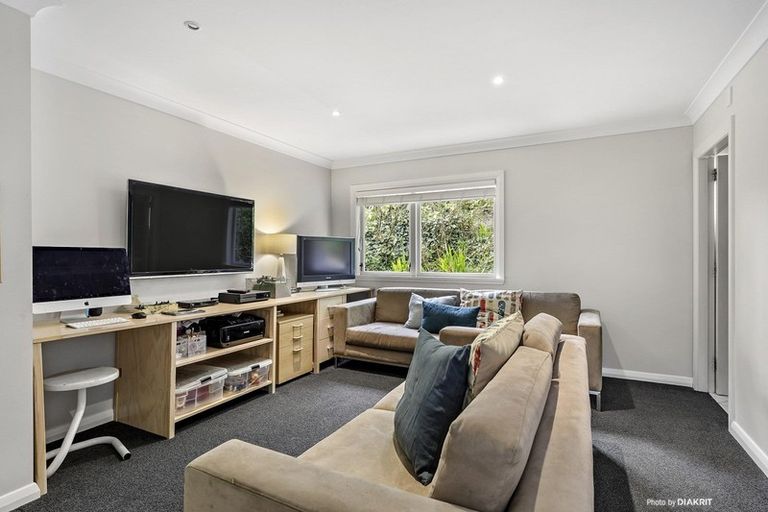 Photo of property in 35 Messines Road, Karori, Wellington, 6012