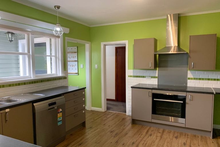 Photo of property in 8 Henry Street, Ebdentown, Upper Hutt, 5018