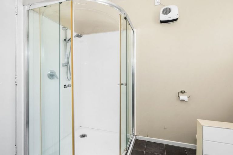 Photo of property in 21 Lochee Road, Upper Riccarton, Christchurch, 8041