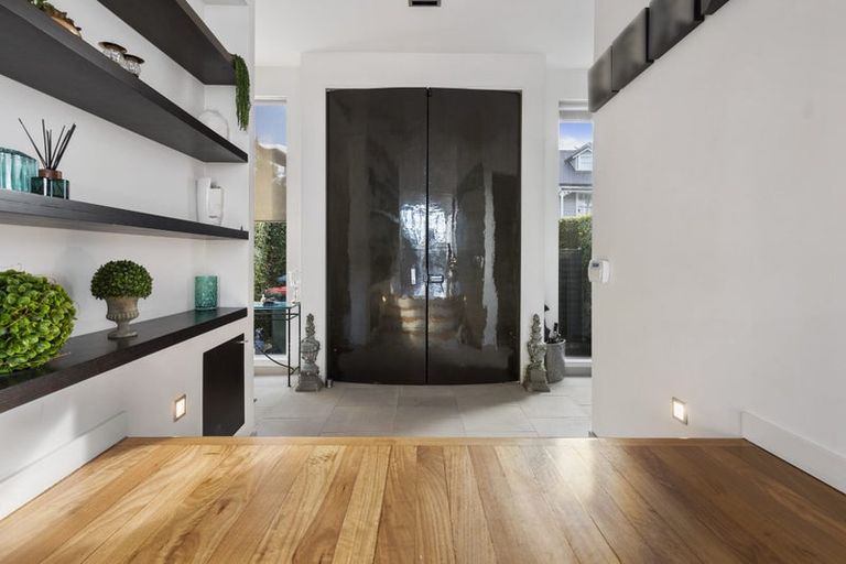 Photo of property in 14 Bradford Street, Parnell, Auckland, 1052