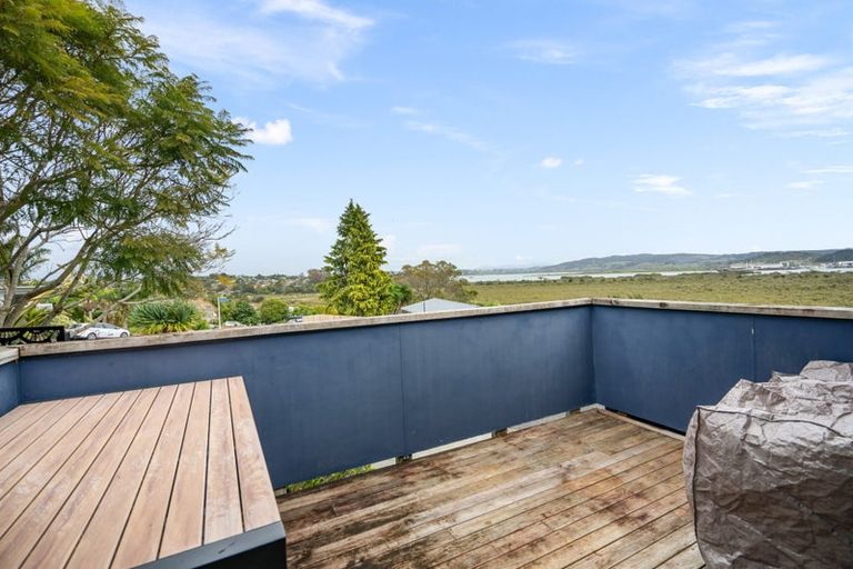 Photo of property in 48 Raumati Crescent, Onerahi, Whangarei, 0110