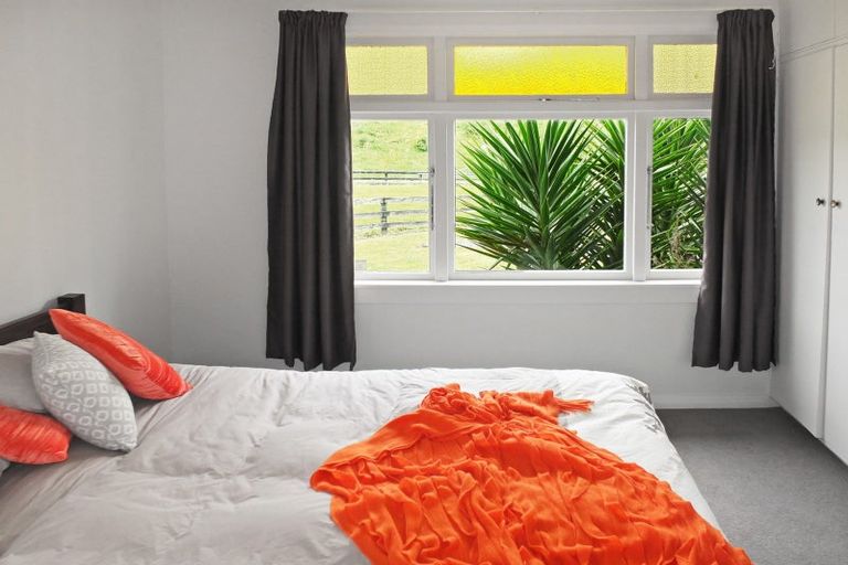 Photo of property in 125 Hickford Road, Foxton, 4893