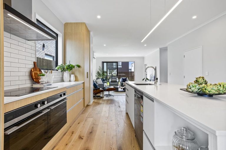 Photo of property in 18 Clark Road, Hobsonville, Auckland, 0616