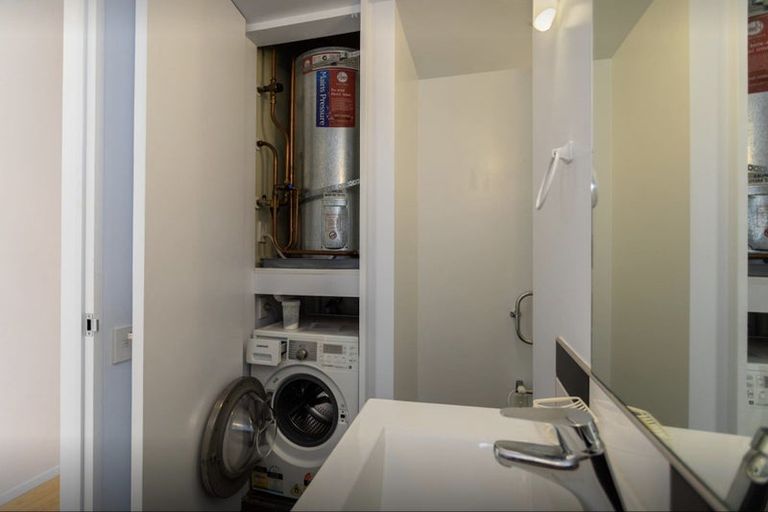 Photo of property in 4/6 Victoria Street, Ebdentown, Upper Hutt, 5018