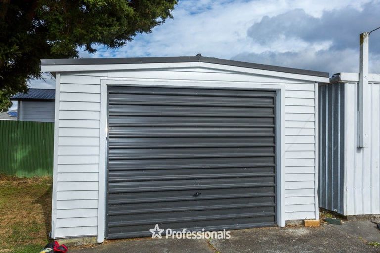 Photo of property in 2/37 Tararua Street, Trentham, Upper Hutt, 5018