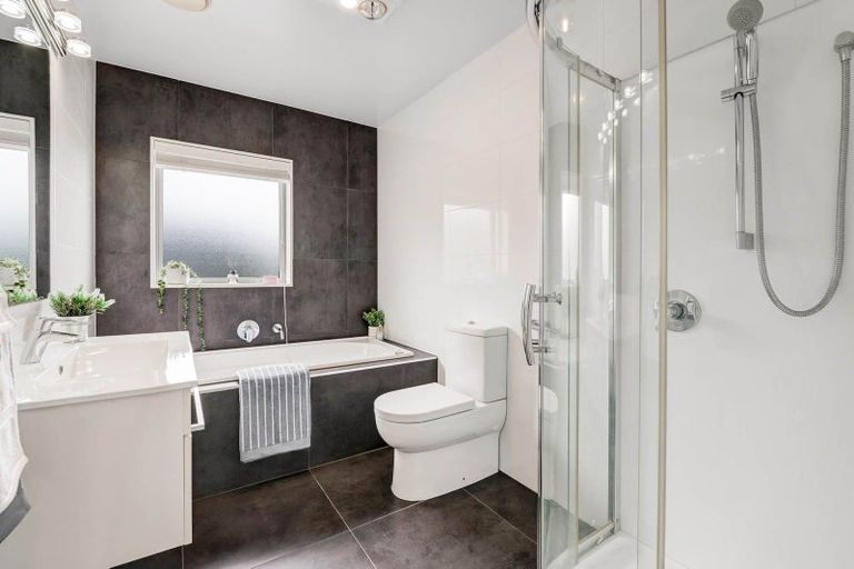 Photo of property in 9 Ruth Craig Place, Stanmore Bay, Whangaparaoa, 0932