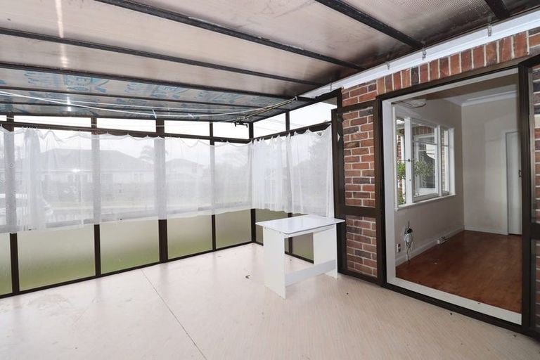 Photo of property in 27 Victoria Road, Papatoetoe, Auckland, 2025