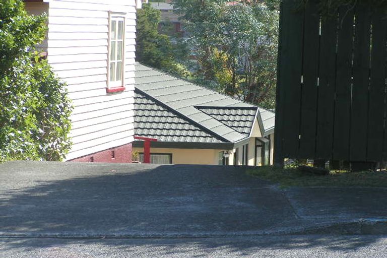 Photo of property in 1/162 Forrest Hill Road, Forrest Hill, Auckland, 0620