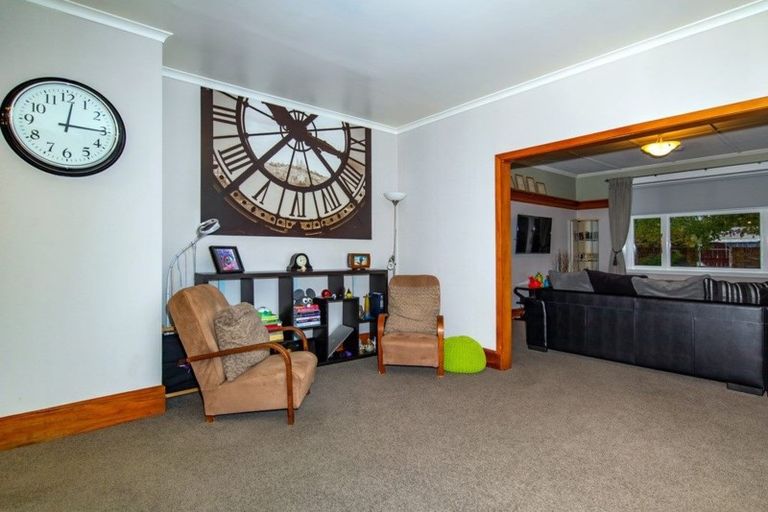 Photo of property in 104 Talbot Street, Geraldine, 7930