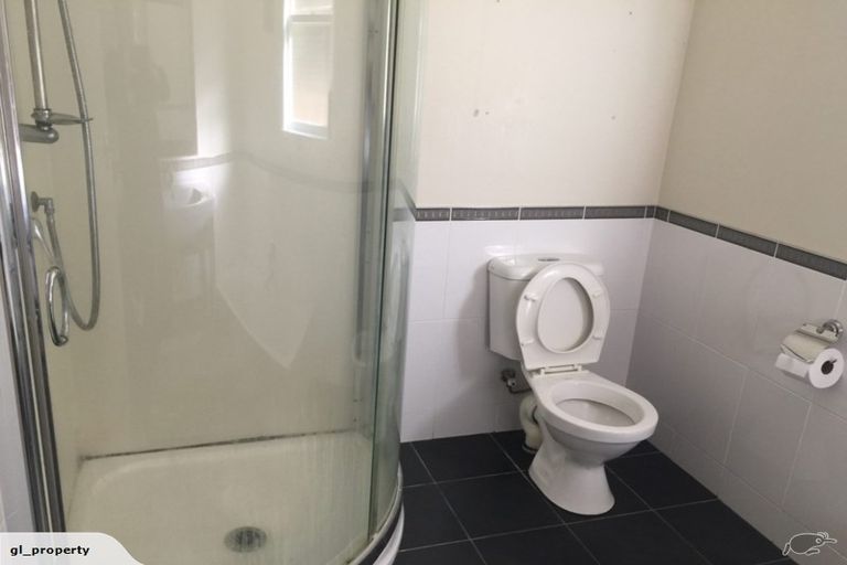 Photo of property in 73 Archers Road, Hillcrest, Auckland, 0629