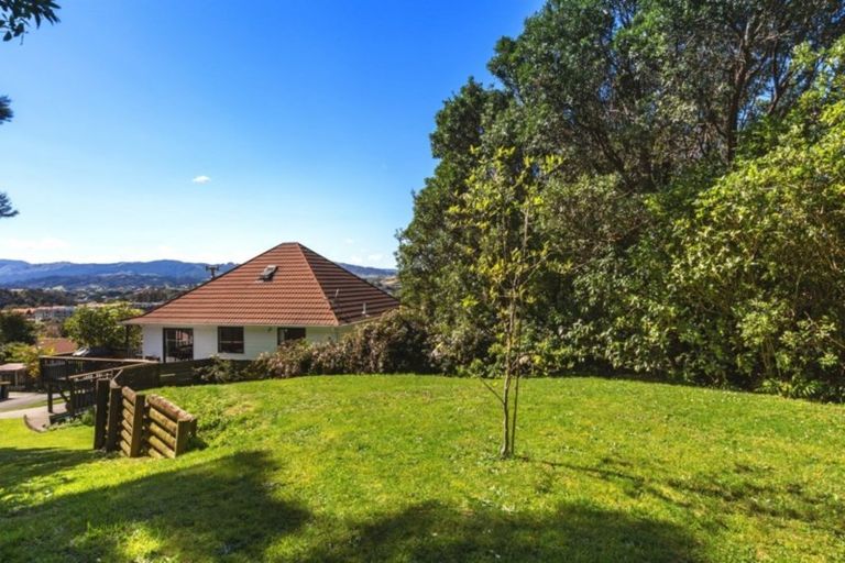 Photo of property in 14 Longitude Place, Whitby, Porirua, 5024