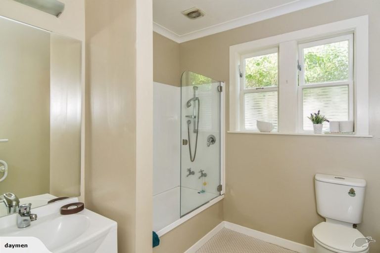 Photo of property in 74 Para Street, Miramar, Wellington, 6022