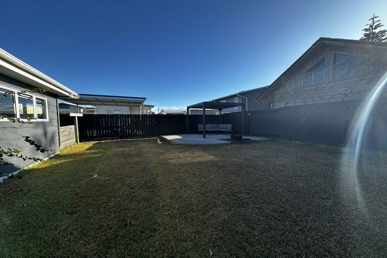 Photo of property in 13 Costello Crescent, Pukehina, Te Puke, 3189