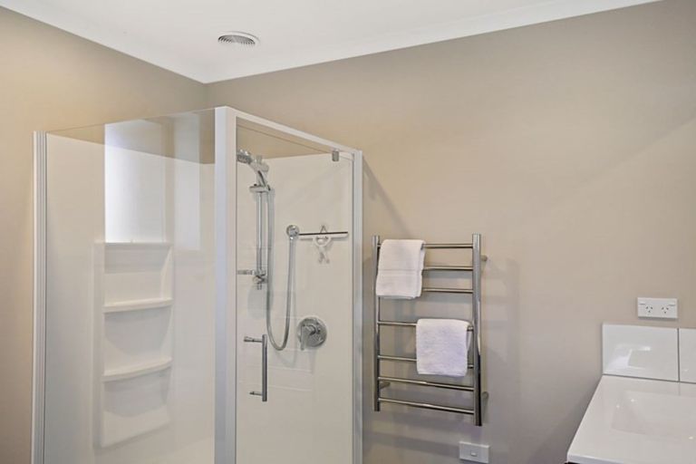 Photo of property in 5 Lakeland Avenue, Twizel, 7901