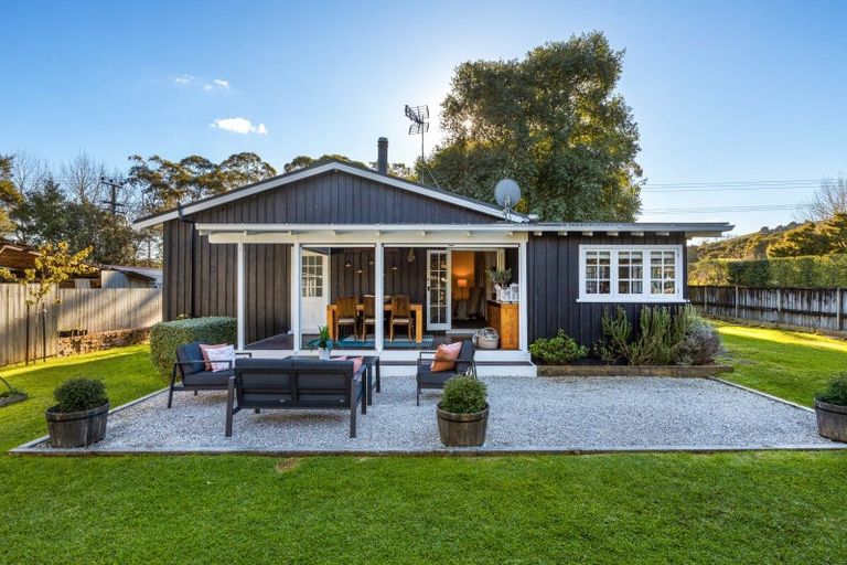 Photo of property in 16 Waitoki Road, Waitoki, Kaukapakapa, 0871