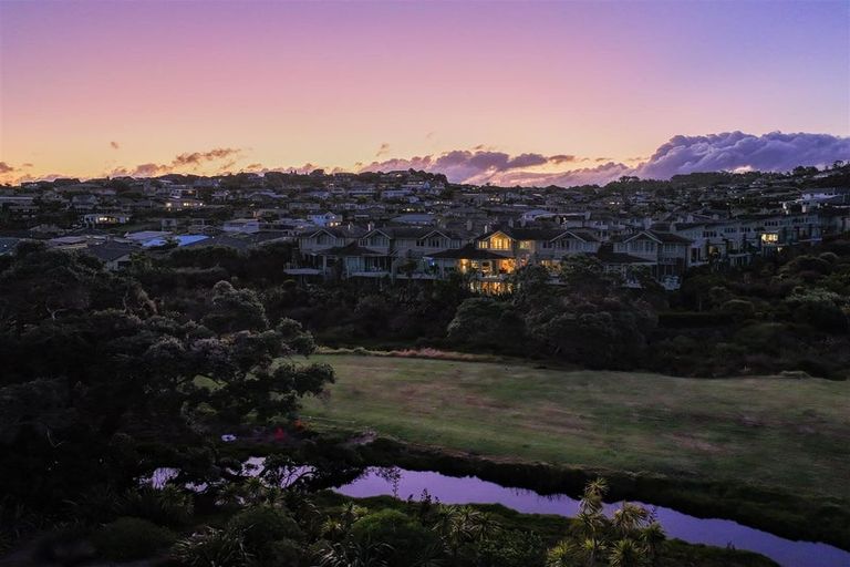 Photo of property in 39 Little Compton Mews, Snells Beach, 0920