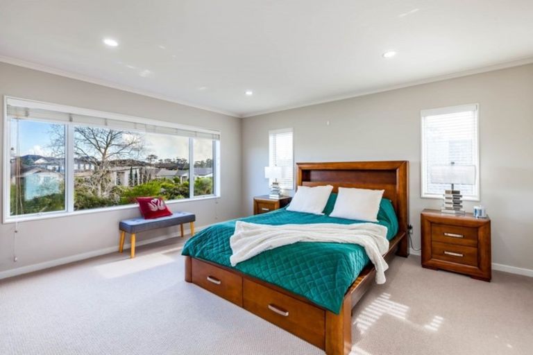 Photo of property in 35 Blake Greens, Silverdale, 0932