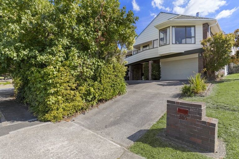 Photo of property in 203 Chelsea View Drive, Chatswood, Auckland, 0626