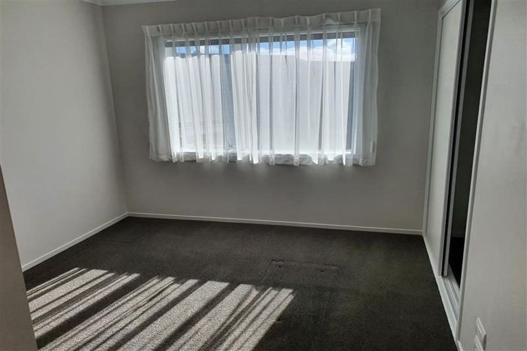 Photo of property in 2b Makura Road, Long Bay, Auckland, 0630