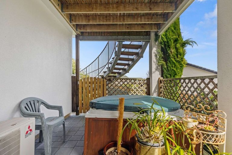 Photo of property in 4 Prospect Place, Western Heights, Hamilton, 3200