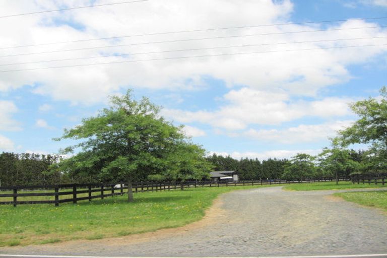 Photo of property in 193 Karaka Nth Road, Karaka, Papakura, 2580