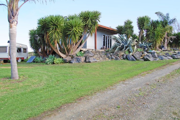 Photo of property in 353a Brown Road, Hakaru, Kaiwaka, 0573