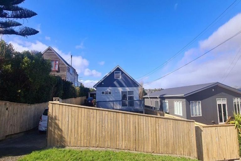Photo of property in 8 Herewini Street, Titahi Bay, Porirua, 5022