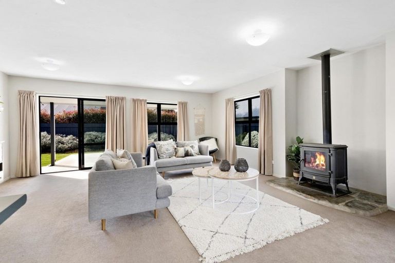 Photo of property in 7 Rere Road, Lake Hayes, Queenstown, 9304