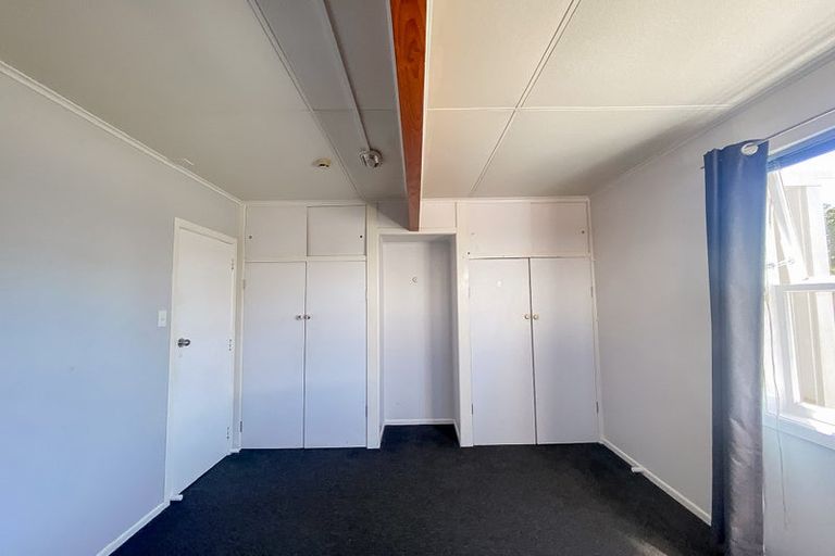 Photo of property in 40 Strid Road, Te Atatu South, Auckland, 0610
