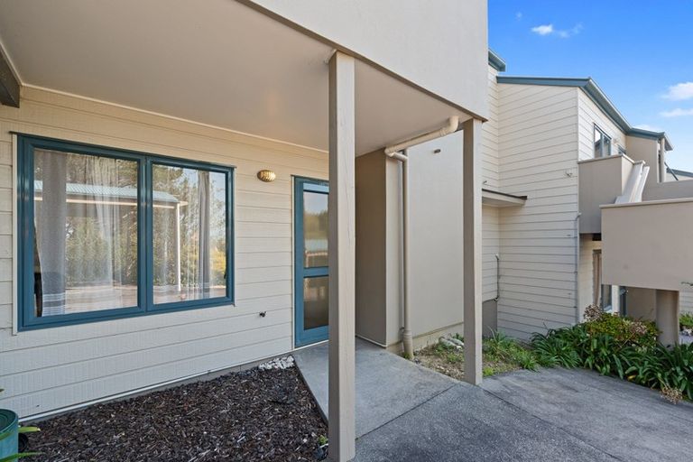 Photo of property in 3/53 The Avenue, Albany, Auckland, 0632