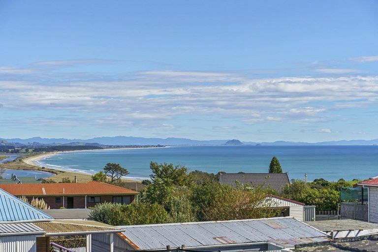 Photo of property in 2 Ngaparaoa Drive, Maketu, Te Puke, 3189