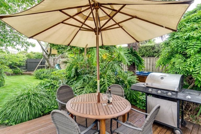 Photo of property in 113 Duchess Crescent, Mayfair, Hastings, 4122