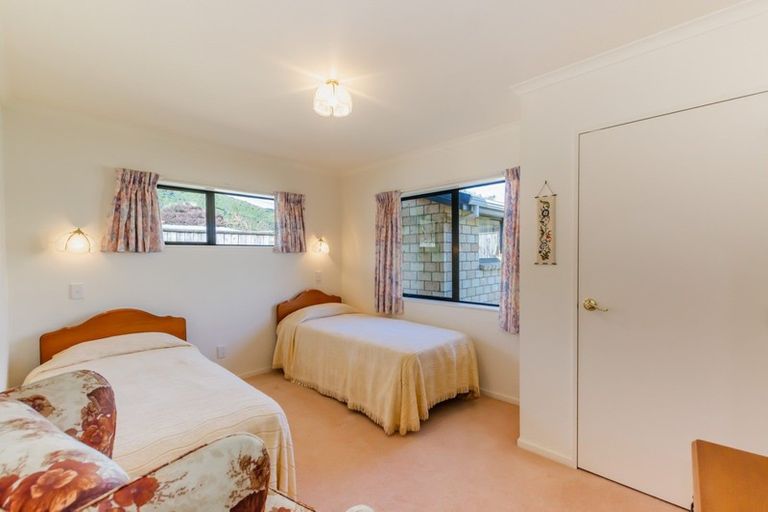 Photo of property in 76 Parata Street, Waikanae, 5036