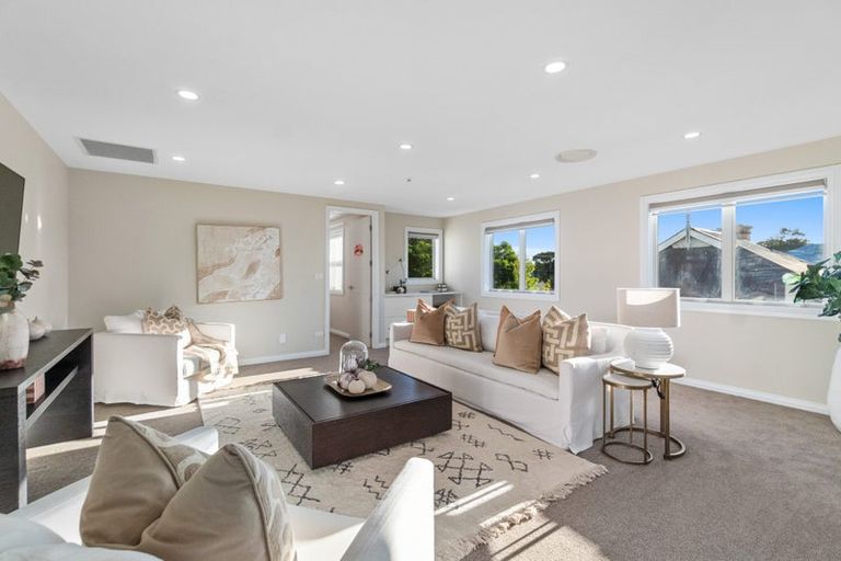 Photo of property in 73 Gribblehirst Road, Sandringham, Auckland, 1025