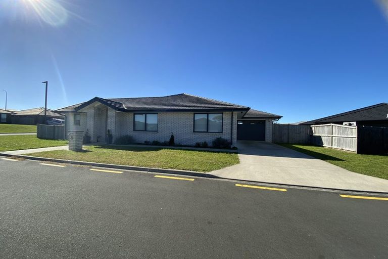 Photo of property in 8 Edward Pope Lane, Pokeno, 2402
