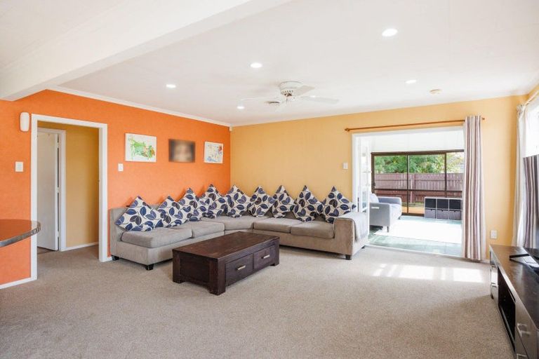 Photo of property in 18 Park Road, West End, Palmerston North, 4412