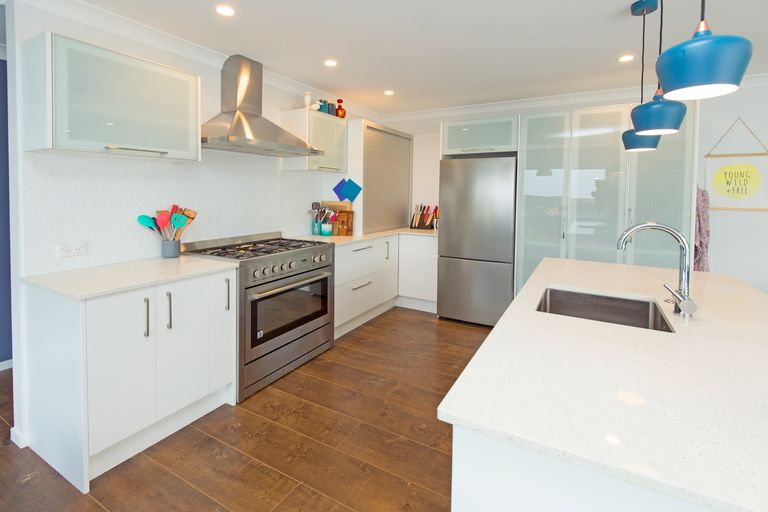 Photo of property in 6 Serene Place, Gulf Harbour, Whangaparaoa, 0930