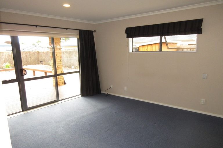 Photo of property in 36 College Drive, Paraparaumu, 5032