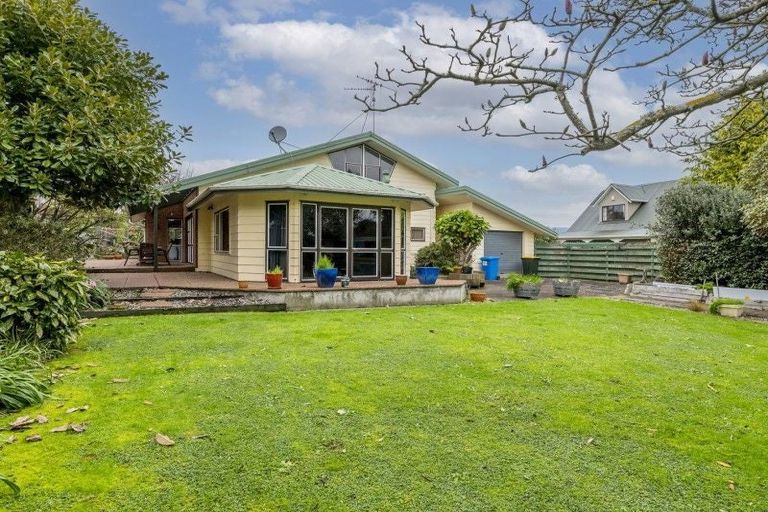 Photo of property in 16 Regal Street, Levin, 5510