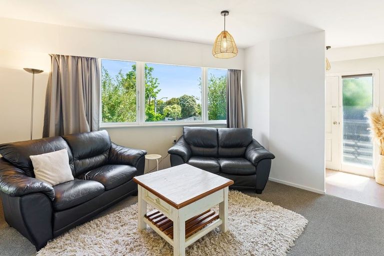 Photo of property in 30 Ruru Street, Waikanae, 5036